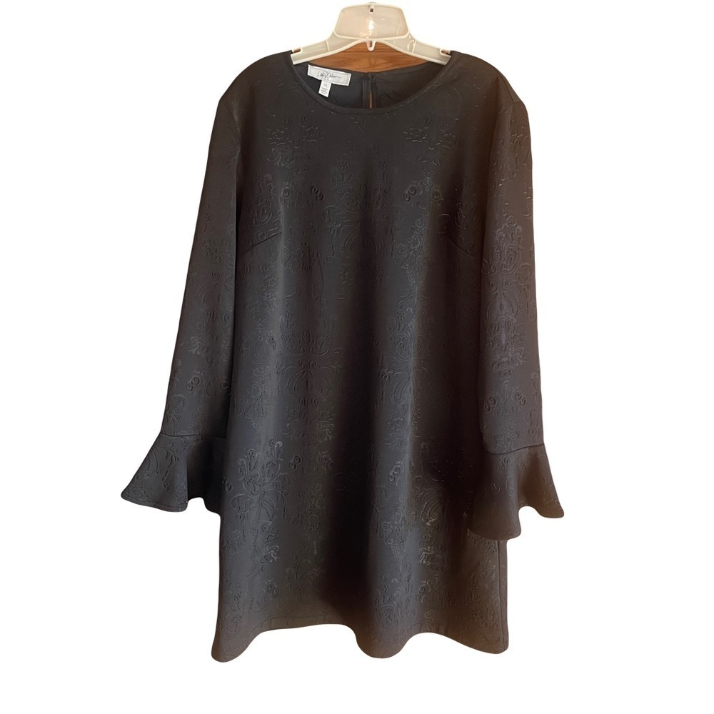Libby Edelman Pedal long Sleeve BLACK
 Dress Size XL engraved floral pattern
